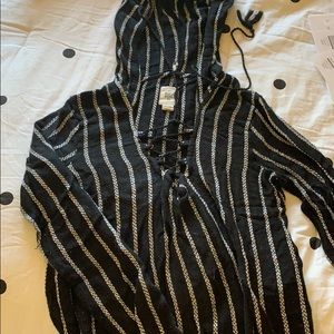 Long sleeve tie down shirt